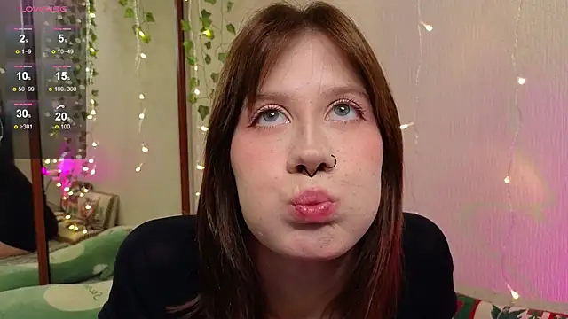 christy_memeow's cam snapshot