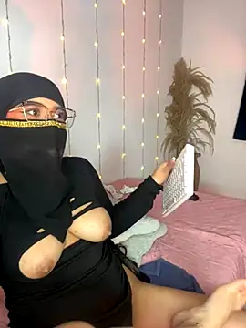 Maisa_issa's cam snapshot