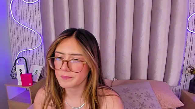 SamanthaPeachss's cam snapshot