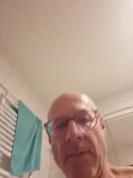 andikali9999's cam snapshot