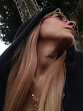 Dani-peggin's cam snapshot