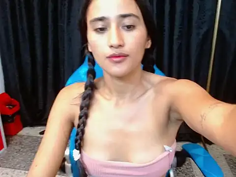 Meggan_James's cam snapshot