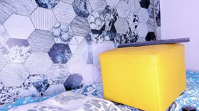 AmberRoses_'s cam snapshot