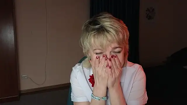 Rosette_Pricky's cam snapshot