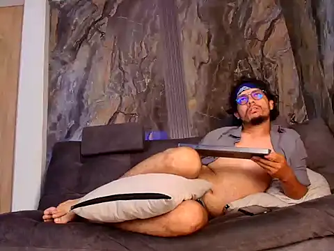 EnzoDarkwood's cam snapshot