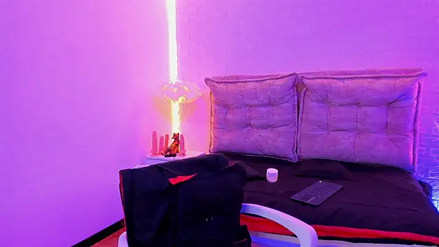 Salome_rouse1's cam snapshot