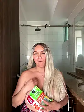 Nova_Gabriela's cam snapshot