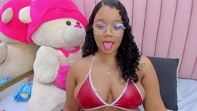 ISABELLA_020's cam snapshot