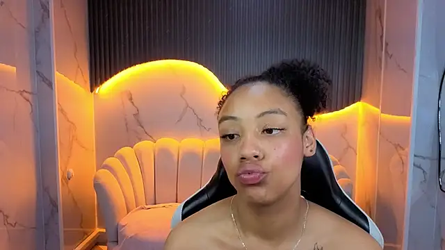 Violeth_b's cam snapshot