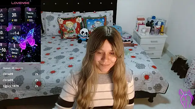 soniafuckboobs's cam snapshot