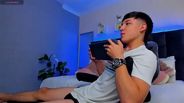 Ares_di_martin's cam snapshot