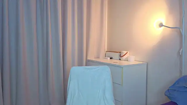 slyshypie's cam snapshot