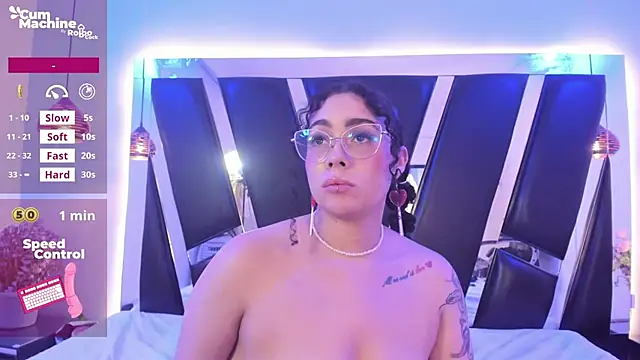 antonelllepiercee's cam snapshot