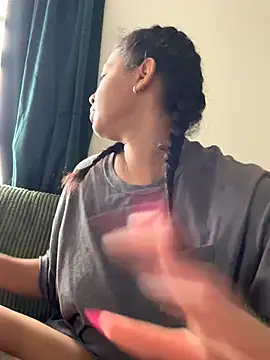 AshleyLoveee live sex cam