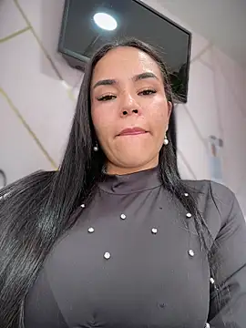 Naatalia live sex cam