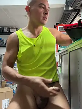 Paul22cm- live sex cam