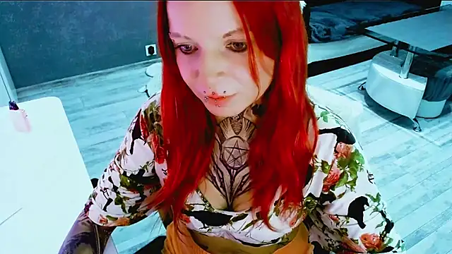 InesGold's cam snapshot