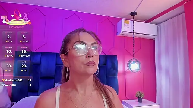 chantall1375's cam snapshot