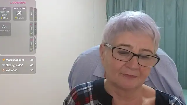 Sandra_Snowflake's cam snapshot