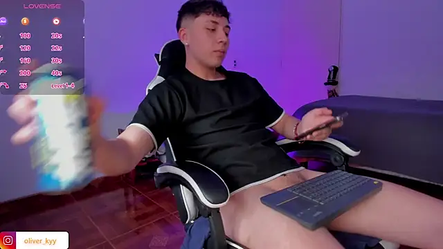 oliver_kyy live sex cam