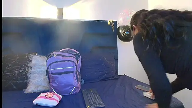 sharon_stone5's cam snapshot