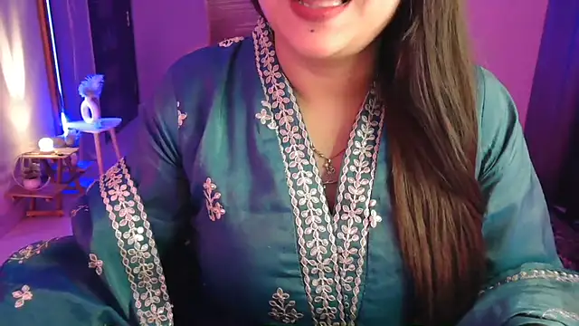 Mitikaa live sex cam