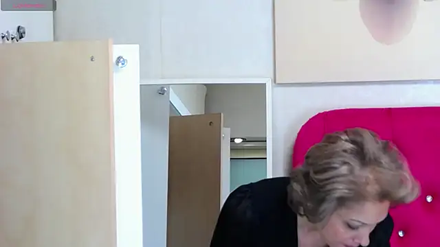 LoraDelNiro's cam snapshot