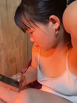 love_pusy09's cam snapshot