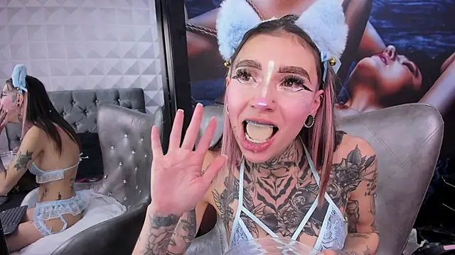 miss___angel's web cam