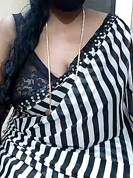 shobini's cam snapshot