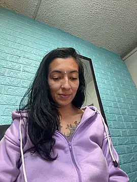 SALOME_KORLAND's cam snapshot