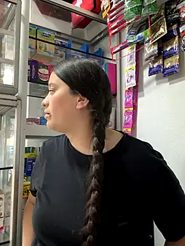 IAM_VALERI's cam snapshot