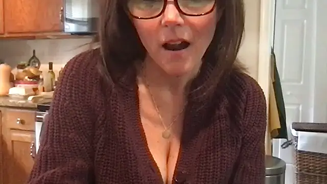 ms_journey_winfrey_'s cam snapshot