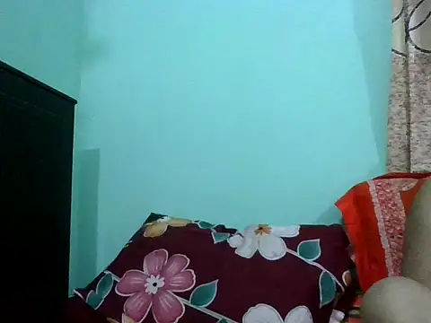 daisy-03's cam snapshot