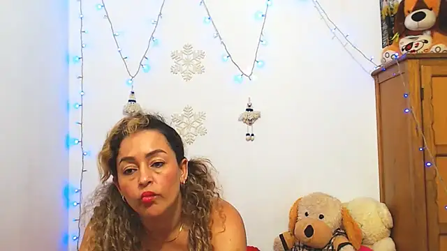 ariellth's cam snapshot