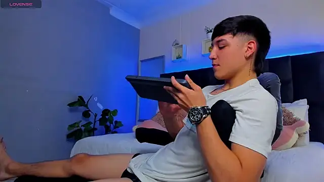 Ares_di_martin's cam snapshot