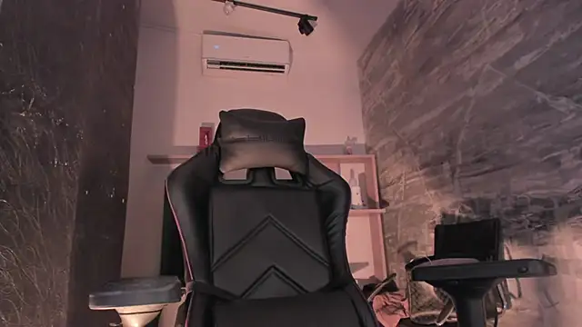 LunaBaker-1 live sex cam