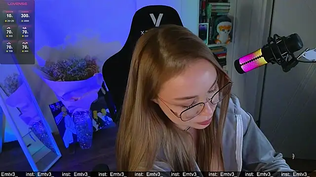 Emili1- live sex cam