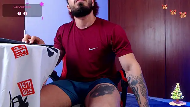 pirata_fitness's cam snapshot