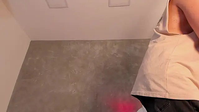 dylan_cross_'s cam snapshot