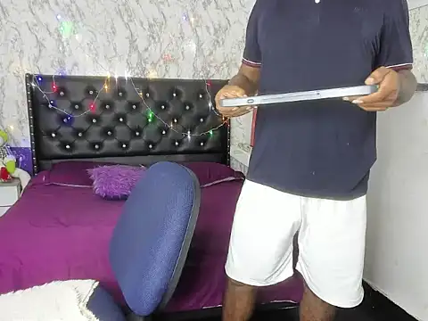 Adam_Morgan2's cam snapshot