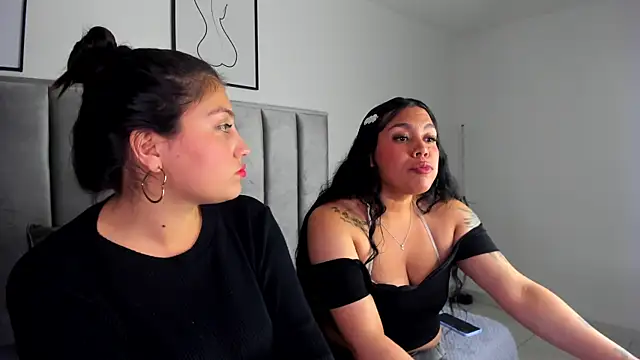 Kyla_Left's cam snapshot