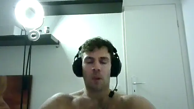 alpha-hunk's cam snapshot