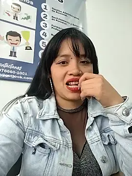 MILA__06's cam snapshot