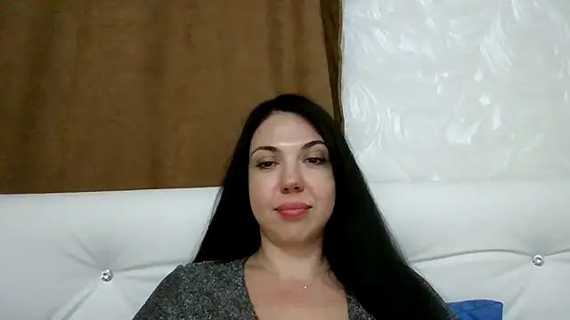 DewineBeauty's cam snapshot