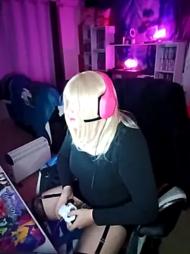 JulietteMaitresse live sex cam