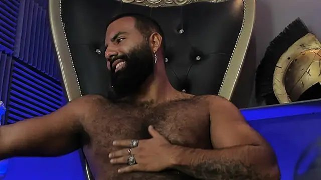 BeardAndrew live sex cam