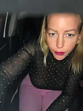 Jassy_Foxy live sex cam