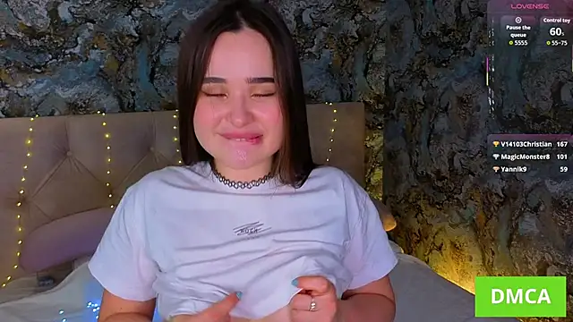 KateBleare live sex cam