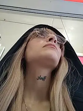 Dani-peggin's cam snapshot